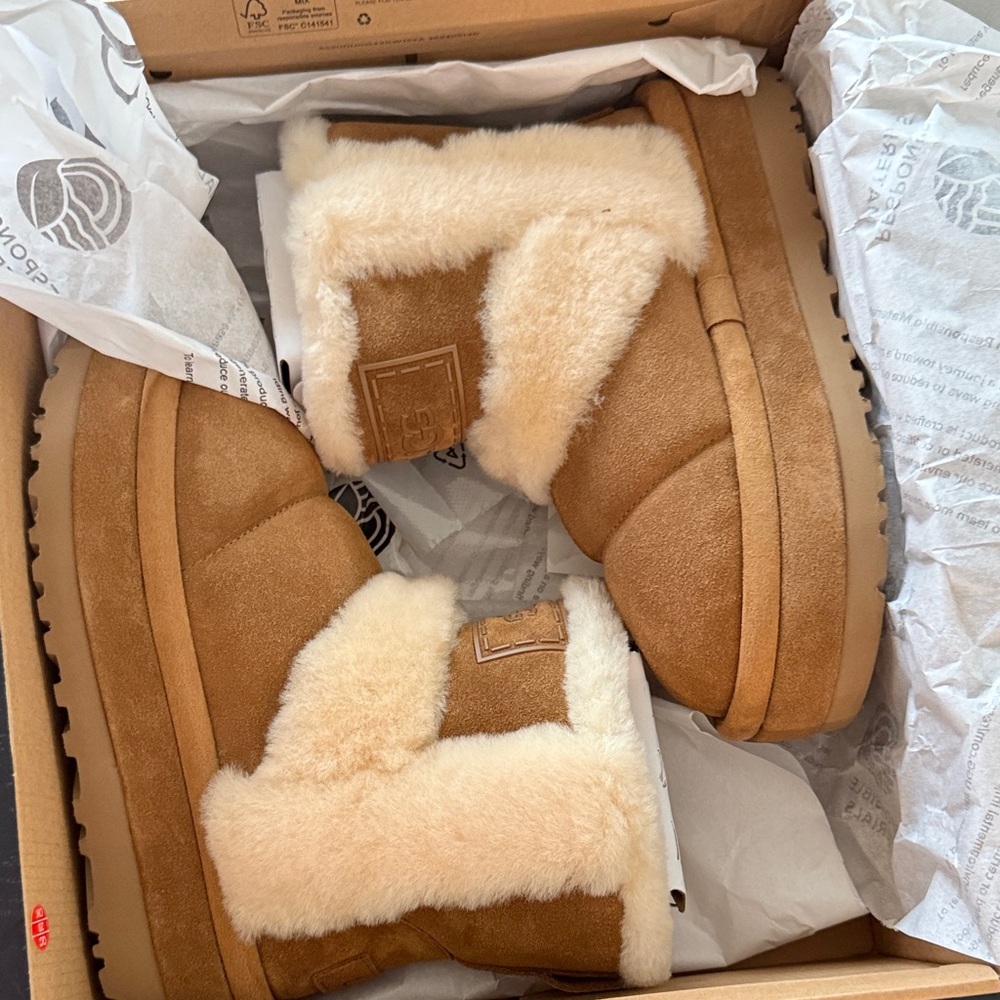 New UGG Classic Chillapeak Boots 7